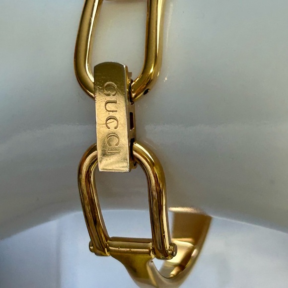 Gucci Gold Rectangular Women's Watch - Picture 11 of 14